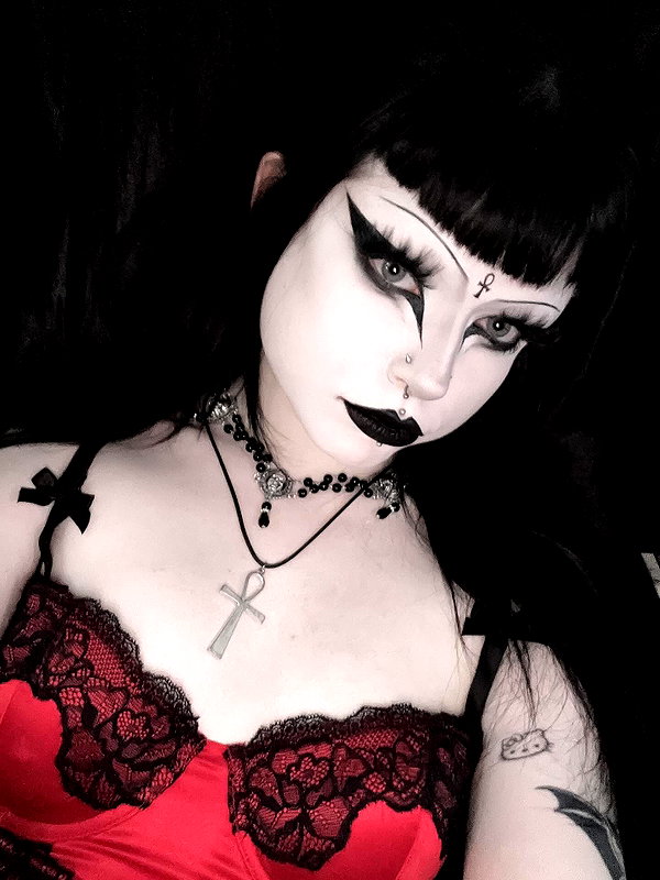 kittenfangsxx instagram image archive image