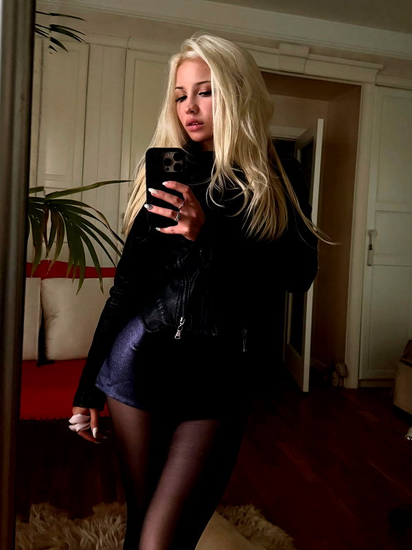 aseynat0r instagram image archive image