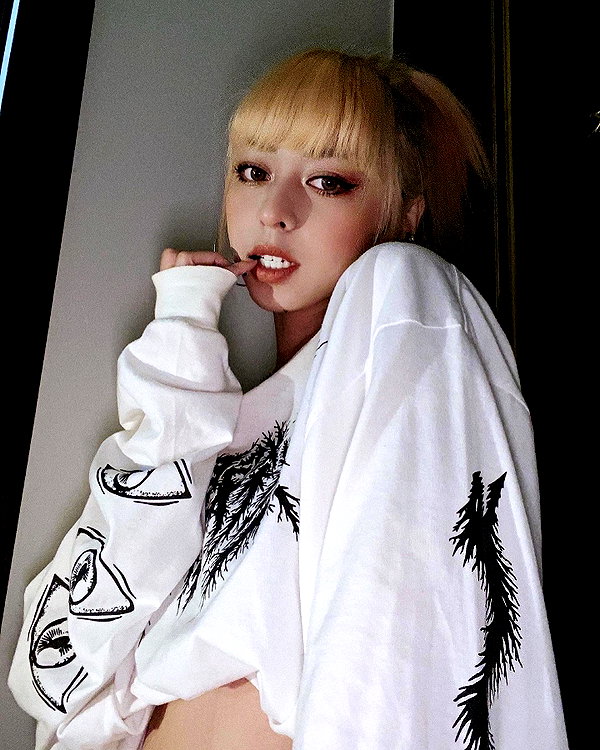 badthingalwaysg instagram image archive image