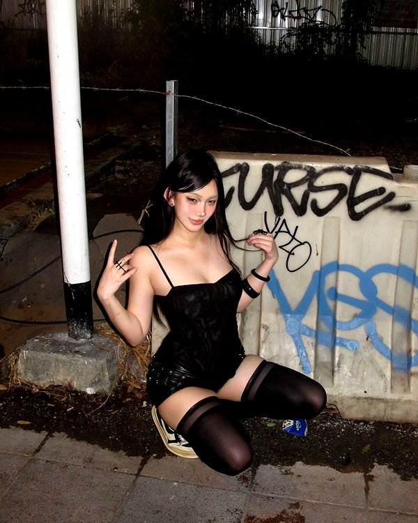 fair_mua instagram image archive image