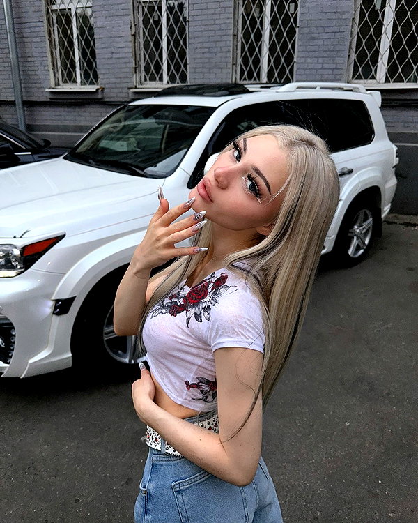 vik4au instagram image archive image