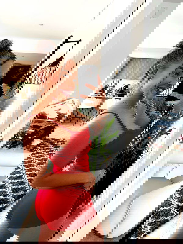 itshayleydavies itshayleydavies archive image