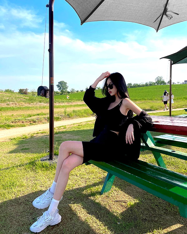 daxbin instagram image archive image