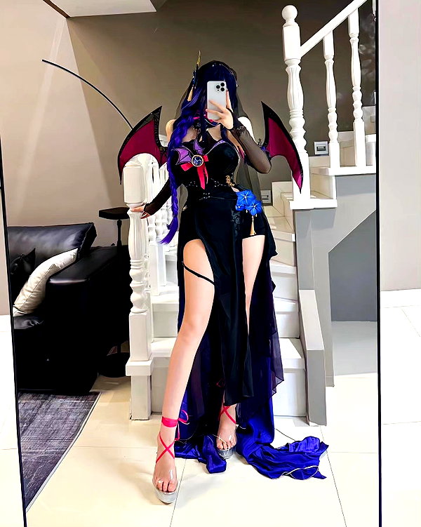 gallery_cosplayer instagram image archive image