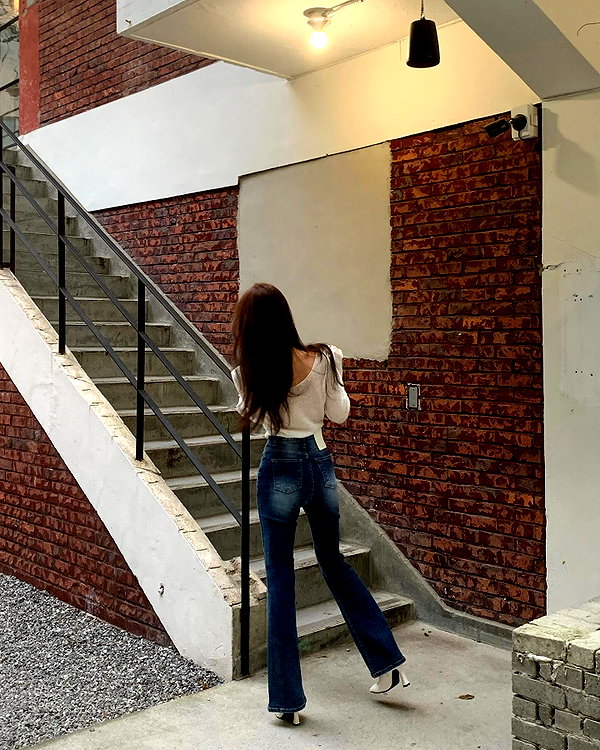 daxbin instagram image archive image