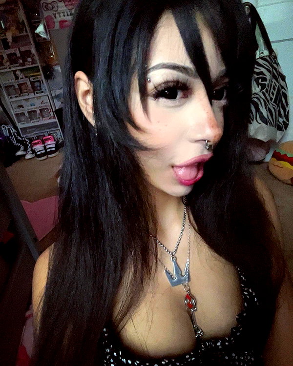 twodollie instagram image archive image