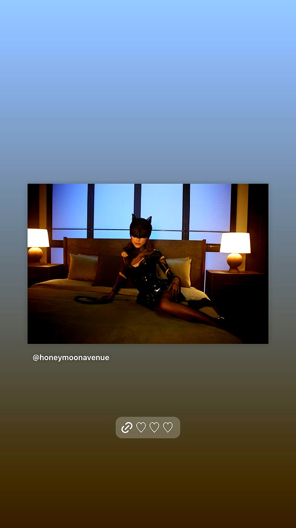 arianagrande instagram image archive image