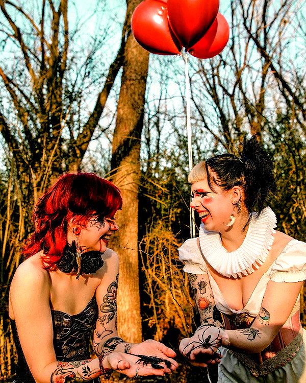 yeahimcaroline instagram image archive image