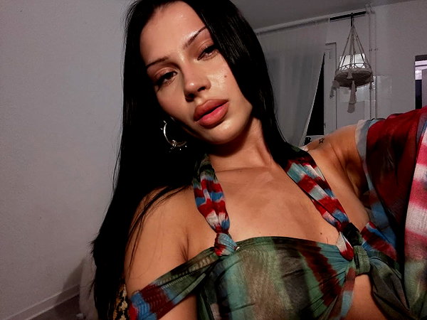 karolinaawasik instagram image archive image