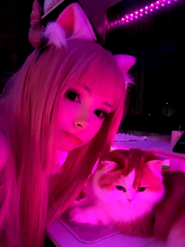 mennyaah instagram image archive image