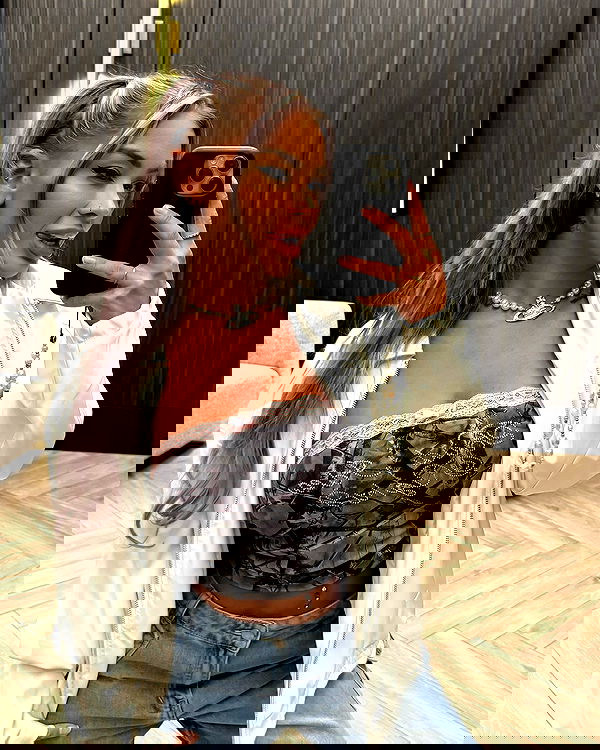 itshayleydavies itshayleydavies archive image