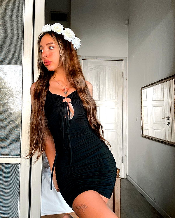 karin_orhov instagram image archive image