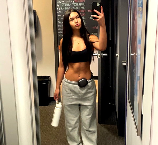 kiaralift0 instagram image archive image