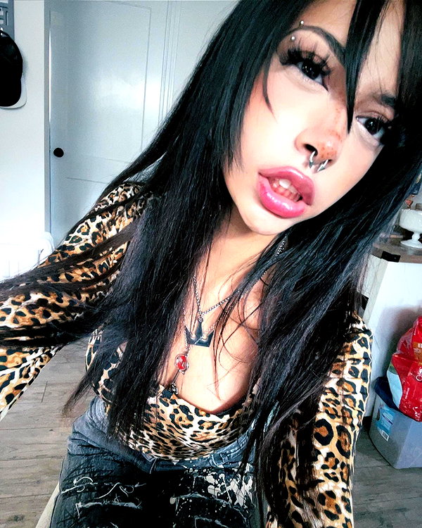 twodollie instagram image archive image