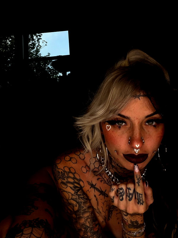 Archived image from @cruellamorgan on Instagram