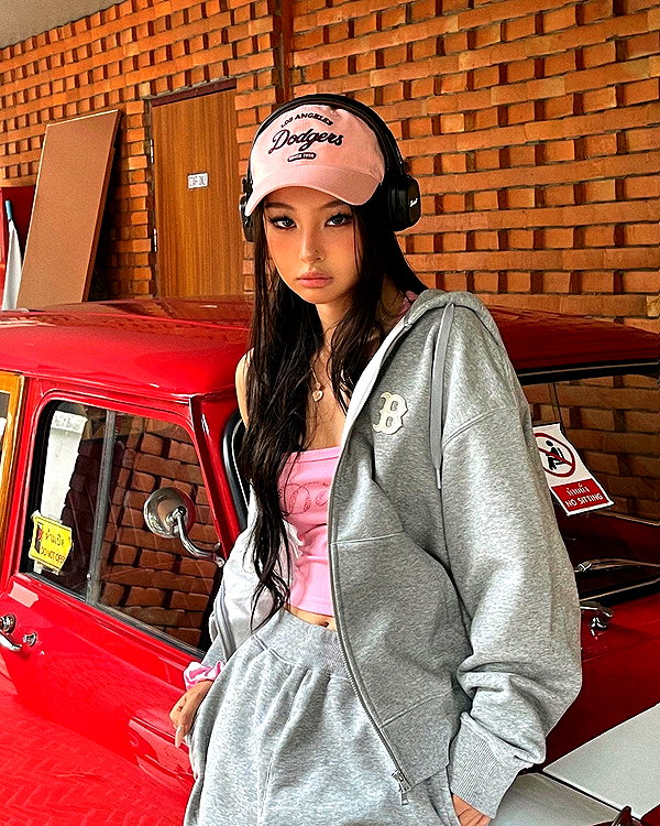 ll.lu1s instagram image archive image