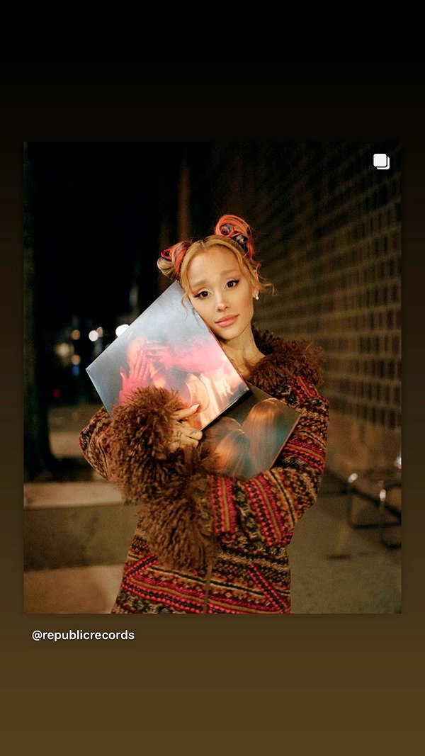 arianagrande instagram image archive image