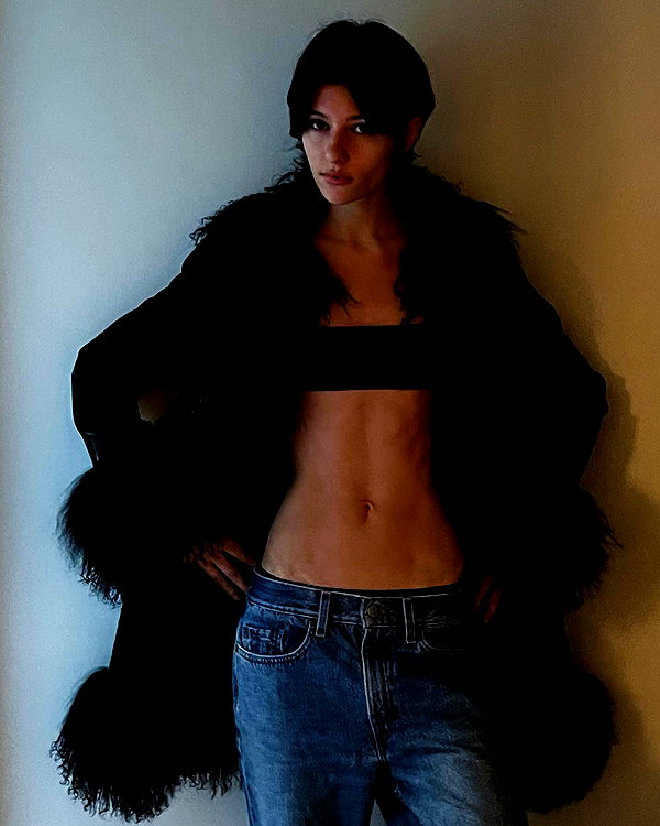 reneeebeller instagram image archive image
