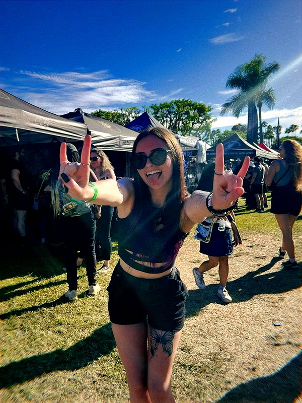 megann_eliizabeth instagram image archive image