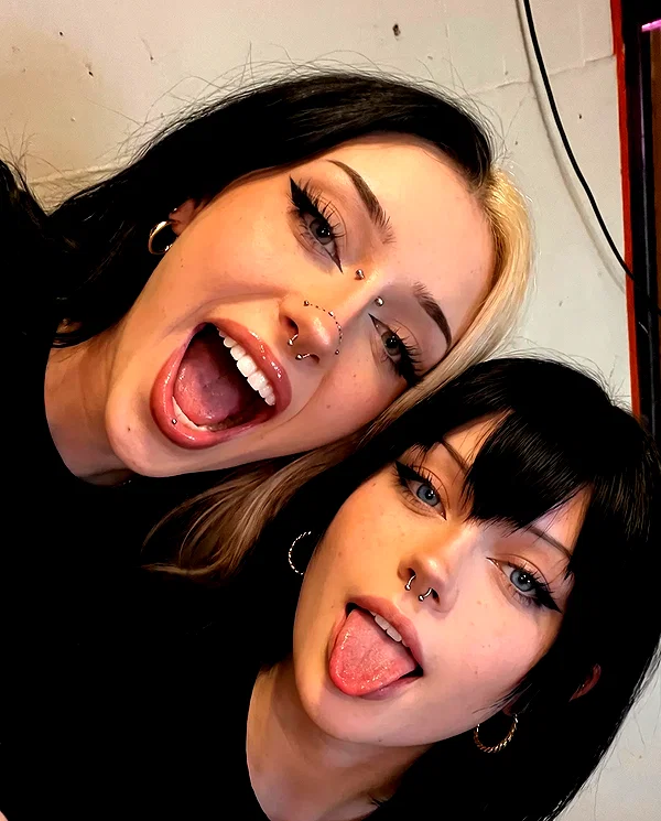mavistheedracula instagram image archive image
