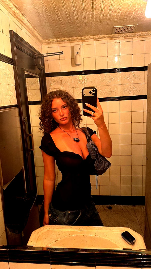 sydney_melman instagram image archive image