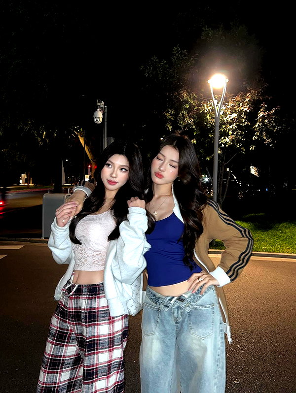 claire_is_miiii instagram image archive image