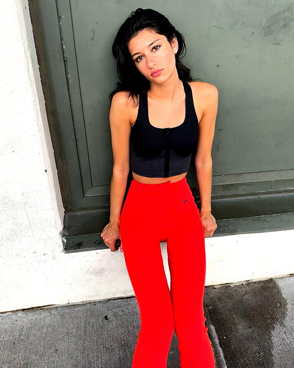 reneeebeller instagram image archive image