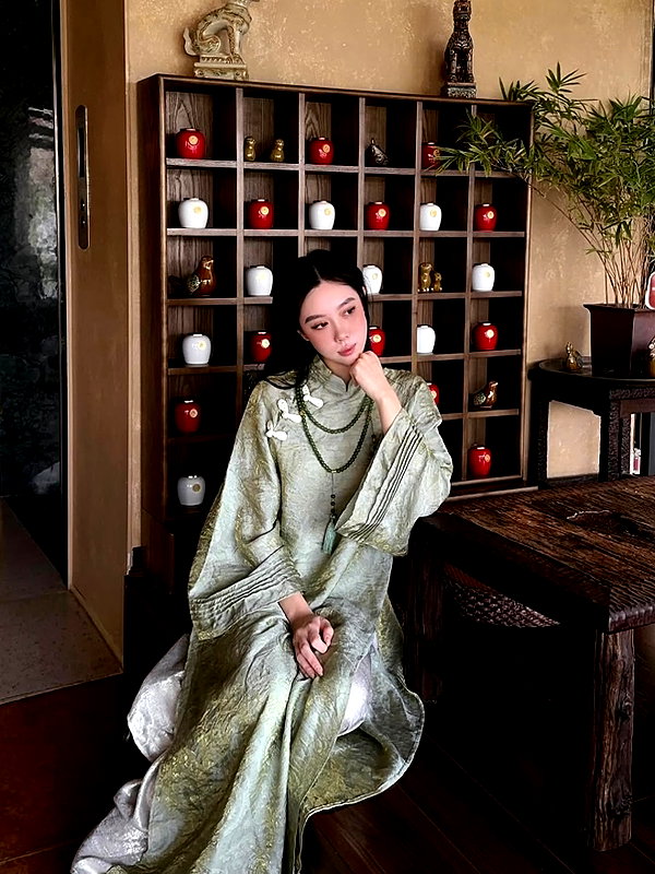 lyhythuedoxinh instagram image archive image