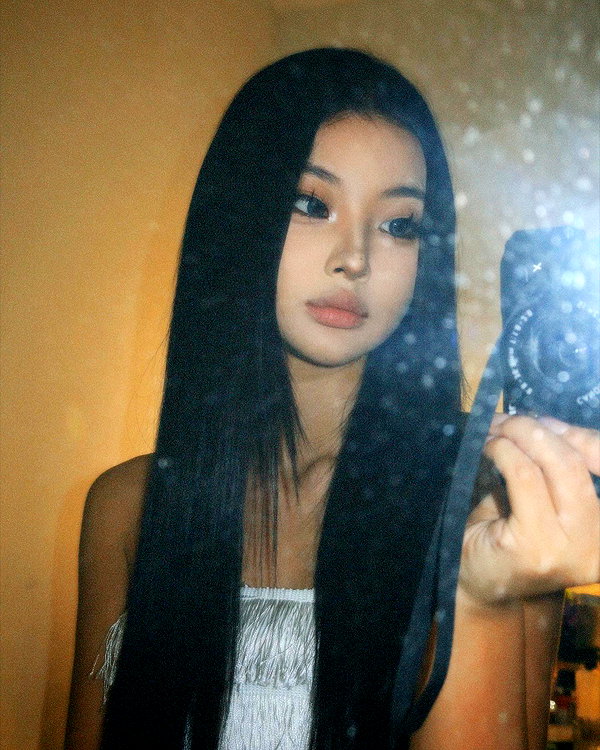 ll.lu1s instagram image archive image