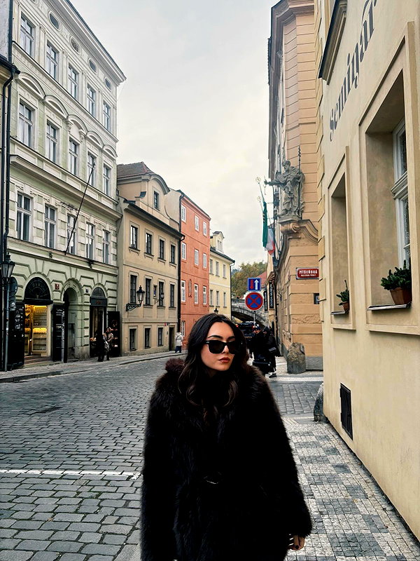 annabottoo instagram image archive image