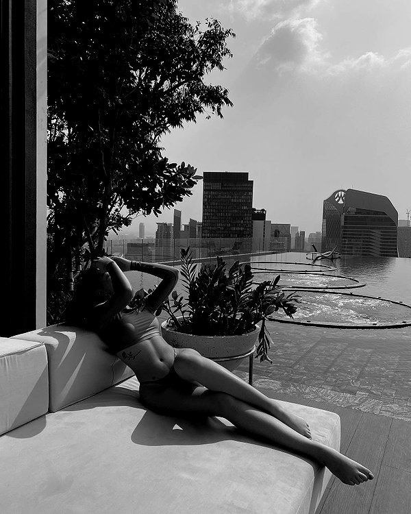 veroni22ka instagram image archive image