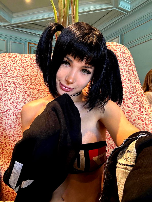 nicoleponyxo instagram image archive image