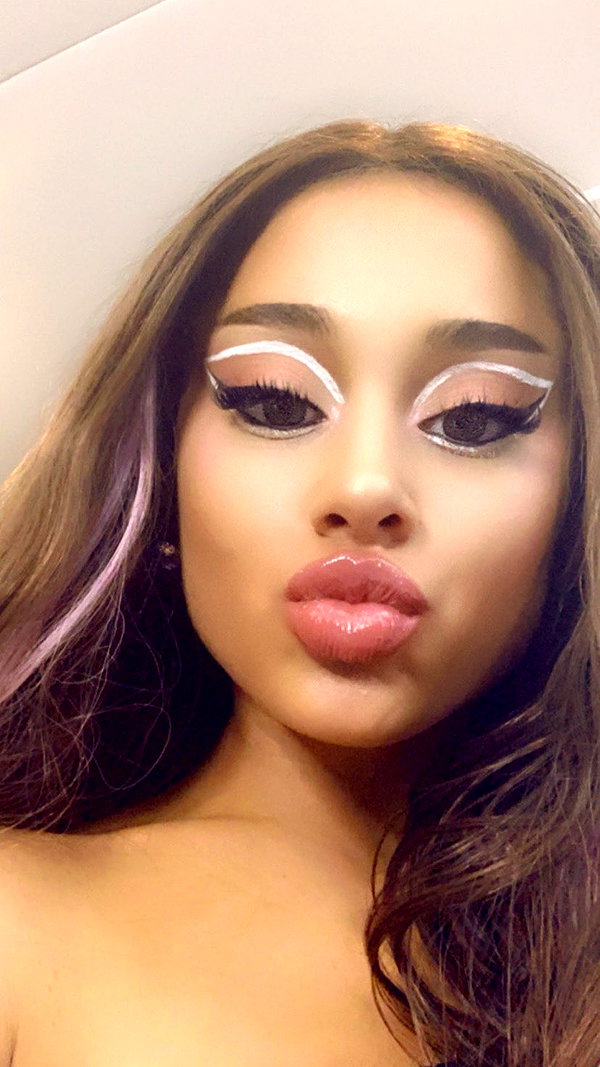 arianagrande instagram image archive image