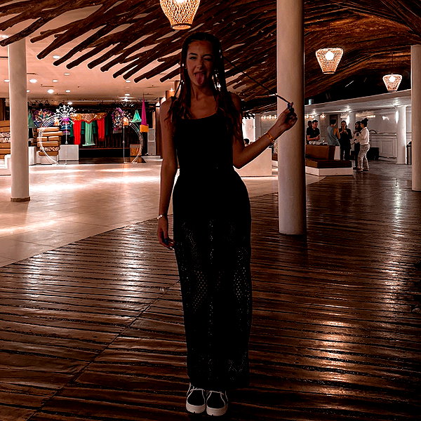 _noa_onn_ instagram image archive image