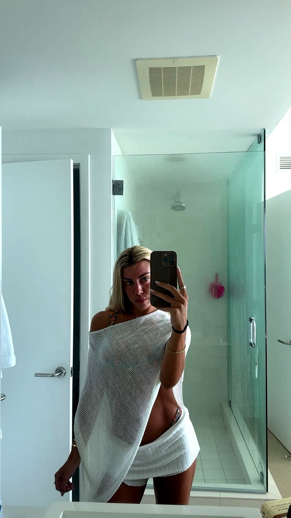 bellarenaldi instagram image archive image
