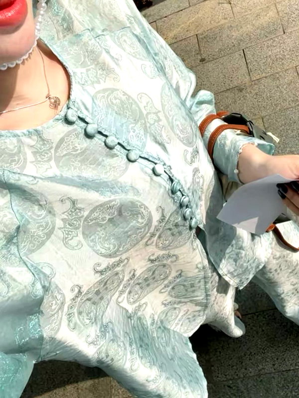 lyhythuedoxinh instagram image archive image