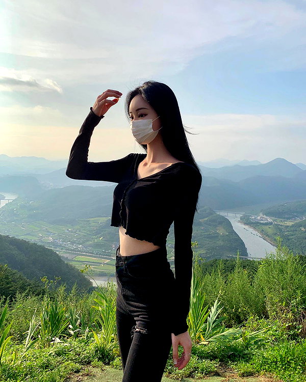 daxbin instagram image archive image