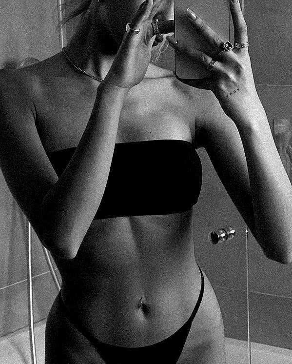 maya.keyy instagram image archive image