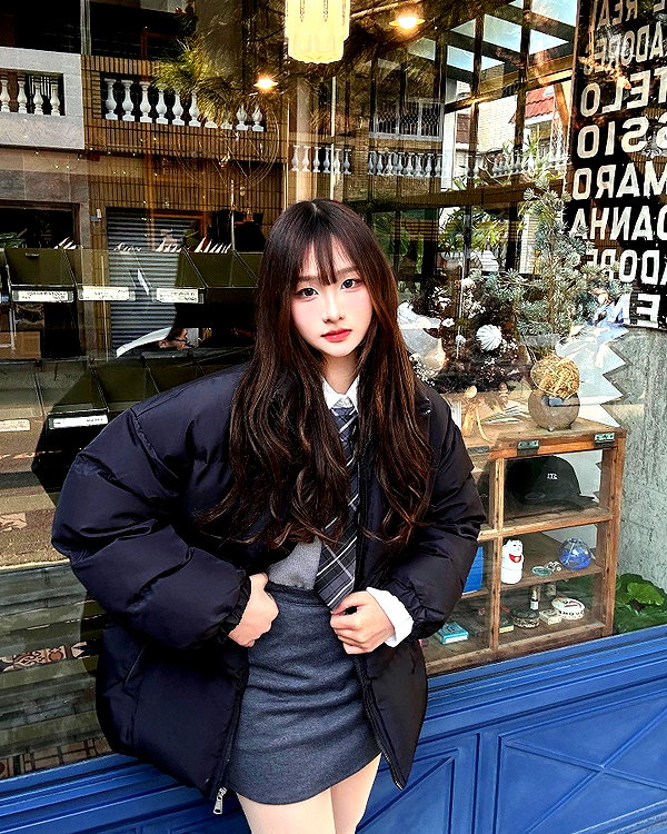 lai_931201 instagram image archive image