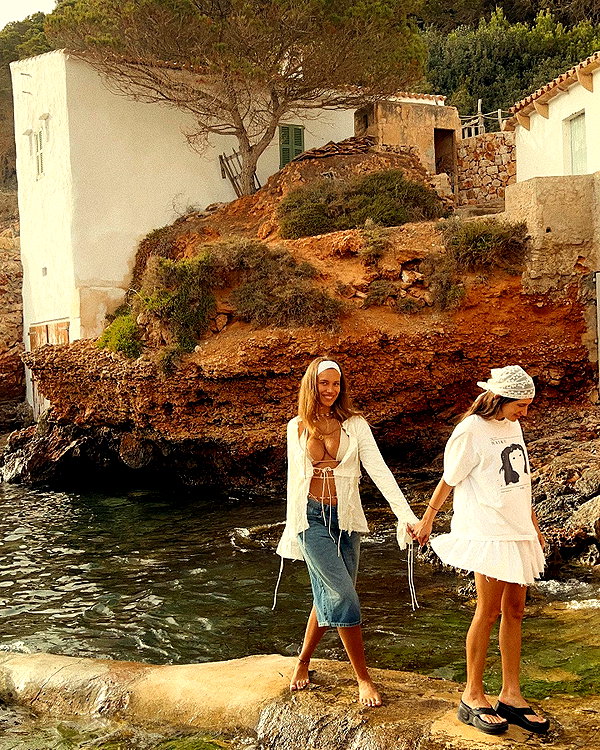 pia__kim instagram image archive image