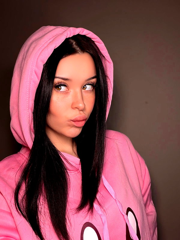 elerievans123 instagram image archive image