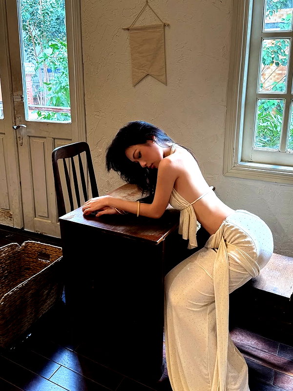 lyhythuedoxinh instagram image archive image