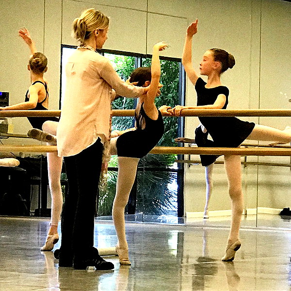 ellianawalmsley instagram image archive image