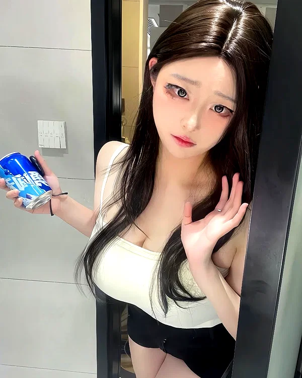 yingyinng_ instagram image archive image