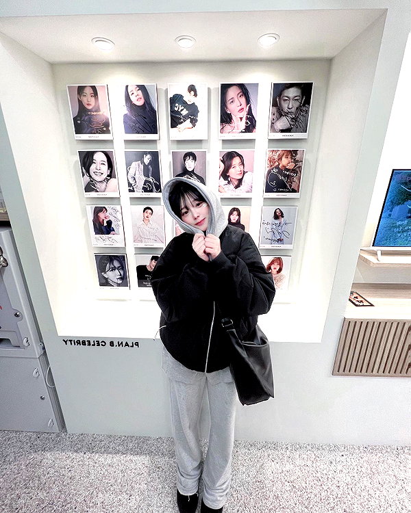 olzlonz instagram image archive image