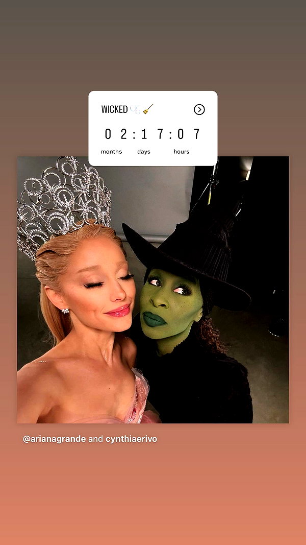 arianagrande instagram image archive image