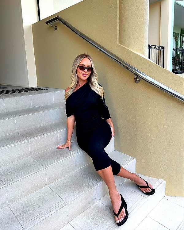 allieauton instagram image archive image