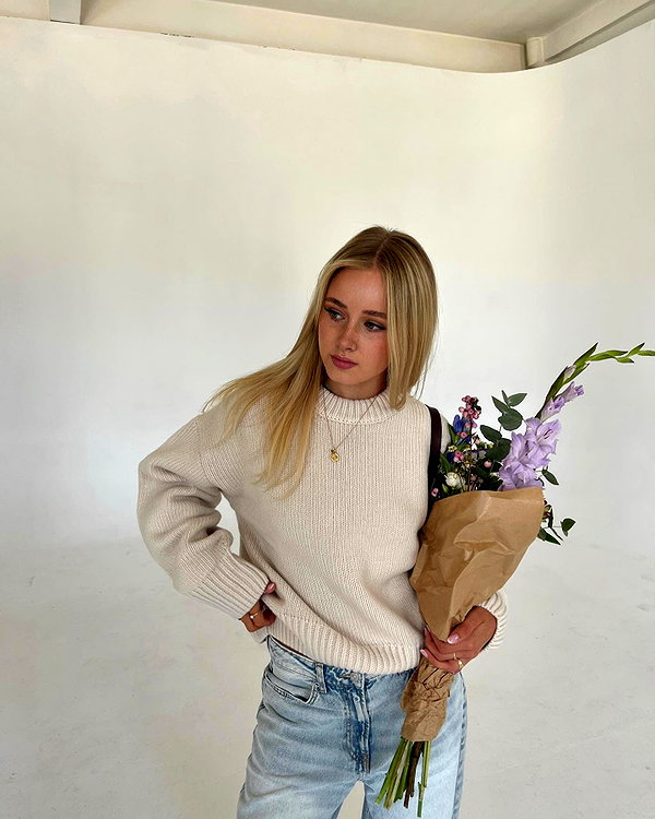 lilih instagram image archive image