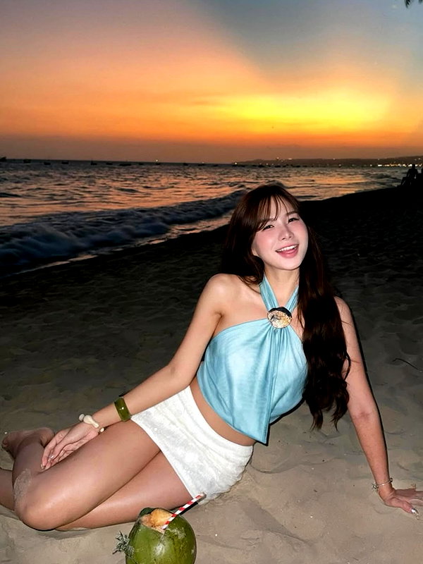 lyhythuedoxinh instagram image archive image