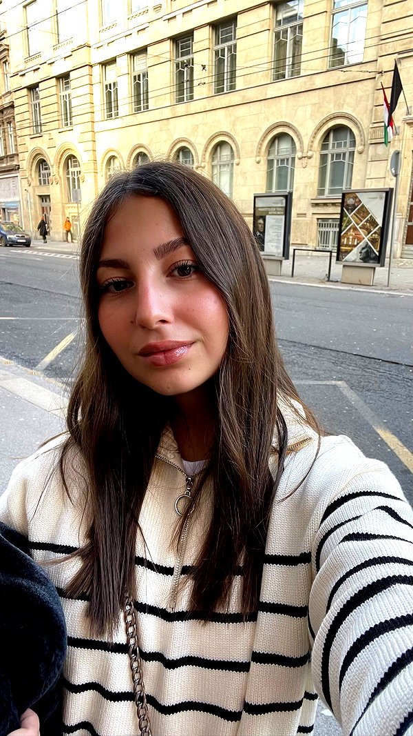 viki_dominev instagram image archive image